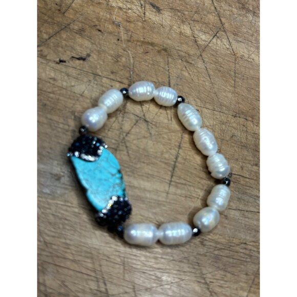 Turquoise & Pearl Stretch Bracelet With Swarovski Crystal Pave Accents - Picture 5 of 12